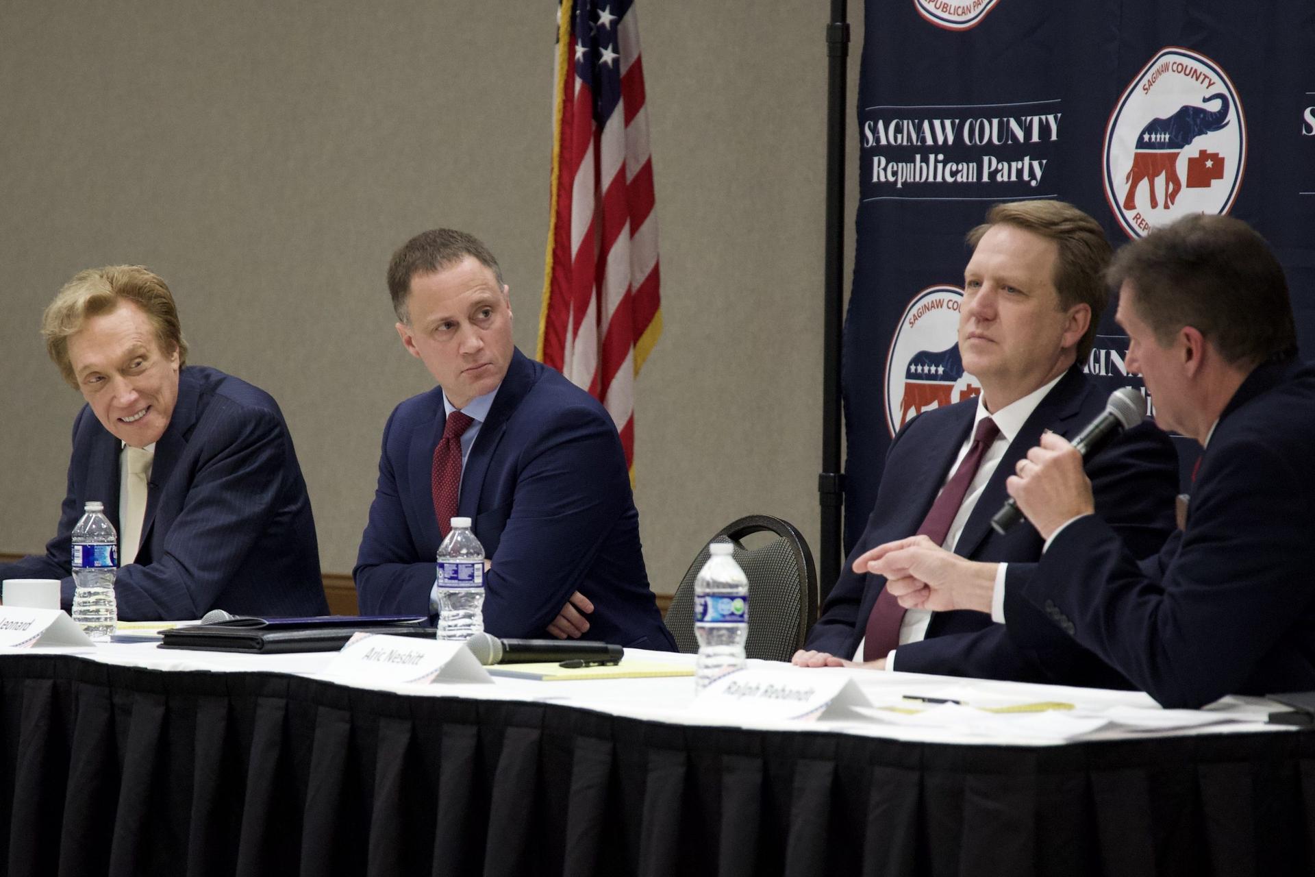 Lots of tax cut promises, few specifics, from GOP gov hopefuls at forum